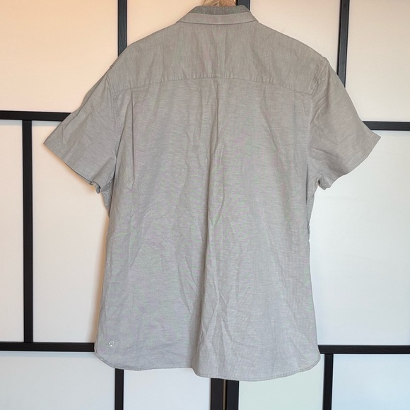 Lululemon Summer Fridays Button down textured short sleeve shirt. Men’s XXL - Picture 13 of 16